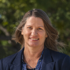Tammy Brach headshot